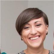 Insegnante, cantante ed educatrice professionale offre lezioni di canto moderno (anche on line) dove poter approfondire tecnica vocale, respirazione, esercizi di ear training, interpretazione e scelta del repertorio